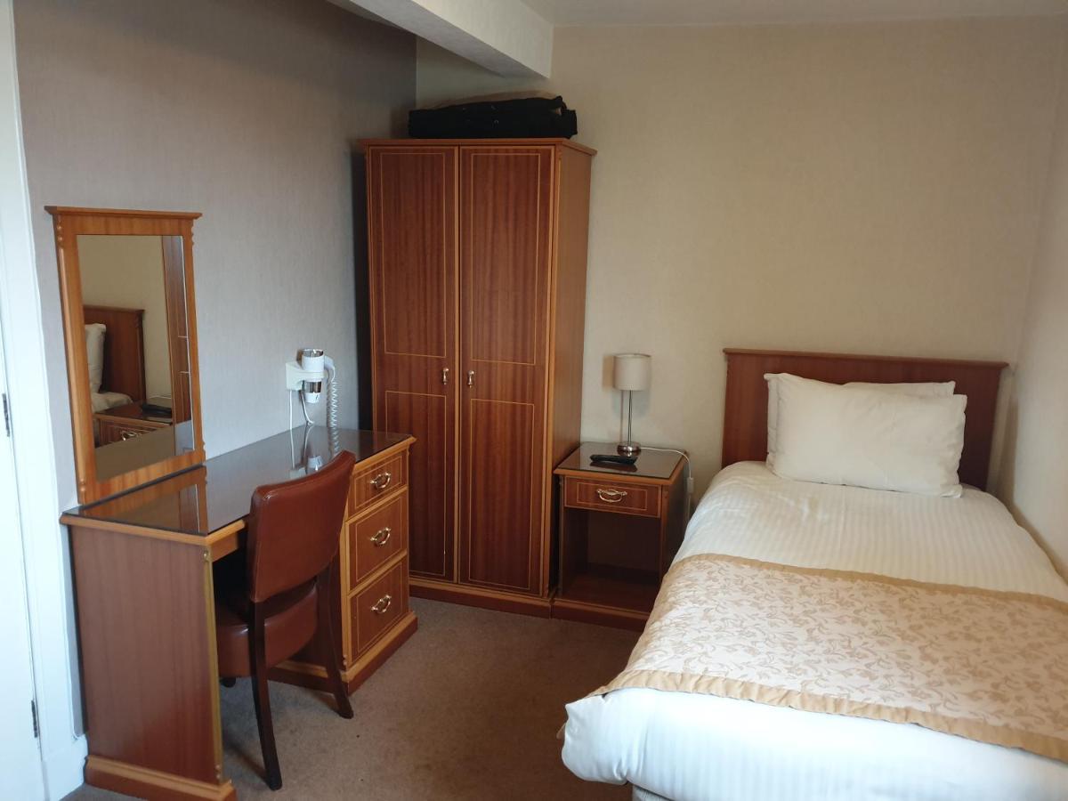 Commercial Hotel Alness Ngoại thất bức ảnh